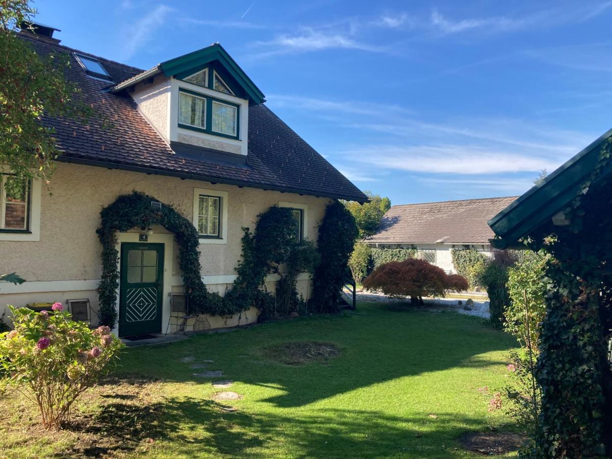 Haus Mit Sauna Und Privatem Badeteich In Anif Bei Salzburg المظهر الخارجي الصورة