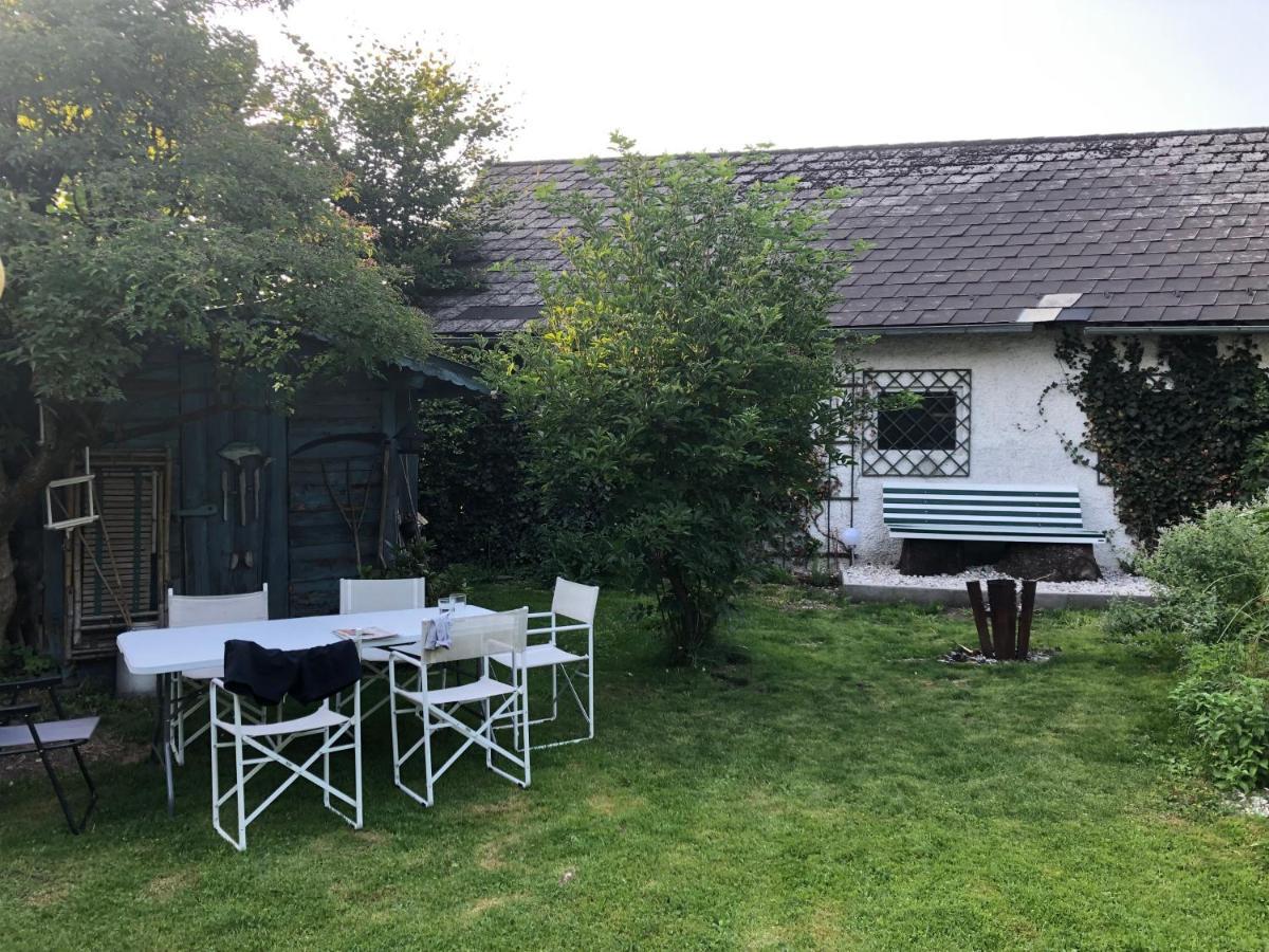 Haus Mit Sauna Und Privatem Badeteich In Anif Bei Salzburg المظهر الخارجي الصورة