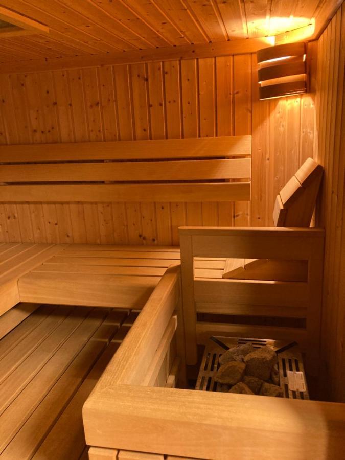 Haus Mit Sauna Und Privatem Badeteich In Anif Bei Salzburg المظهر الخارجي الصورة