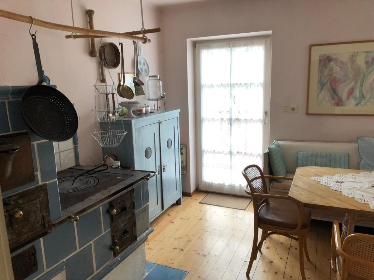 Haus Mit Sauna Und Privatem Badeteich In Anif Bei Salzburg المظهر الخارجي الصورة
