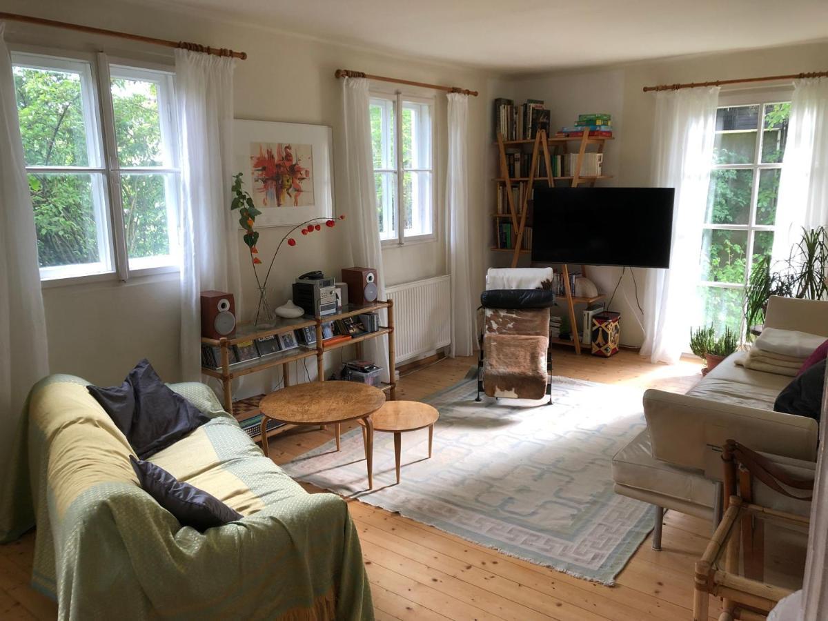 Haus Mit Sauna Und Privatem Badeteich In Anif Bei Salzburg المظهر الخارجي الصورة