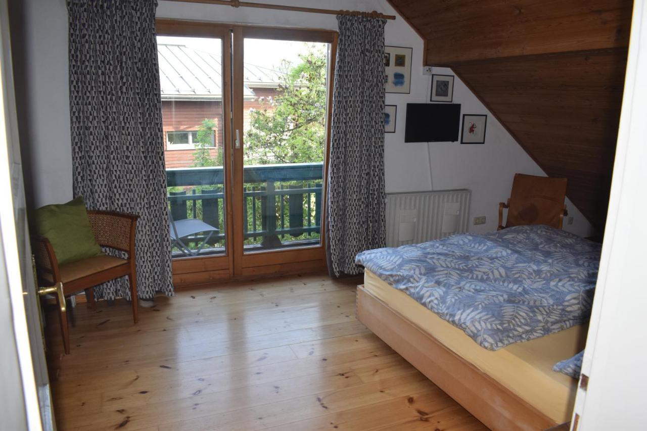Haus Mit Sauna Und Privatem Badeteich In Anif Bei Salzburg المظهر الخارجي الصورة
